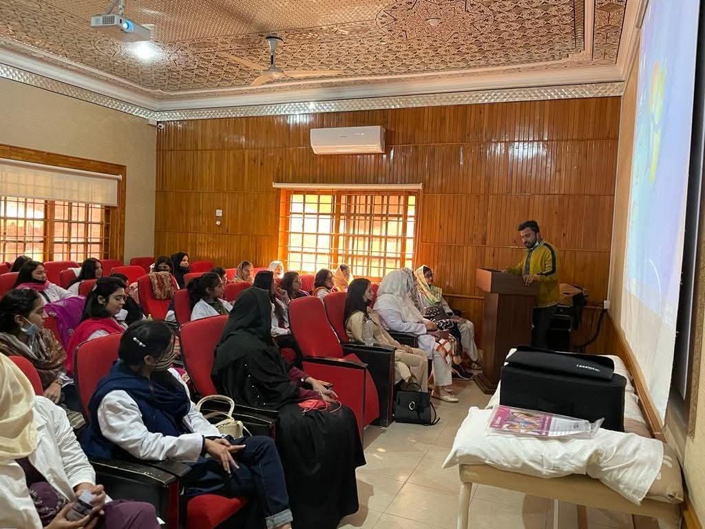 Sukkur — Workshop on goniometry at royal institute of physiotherapy & health sciences